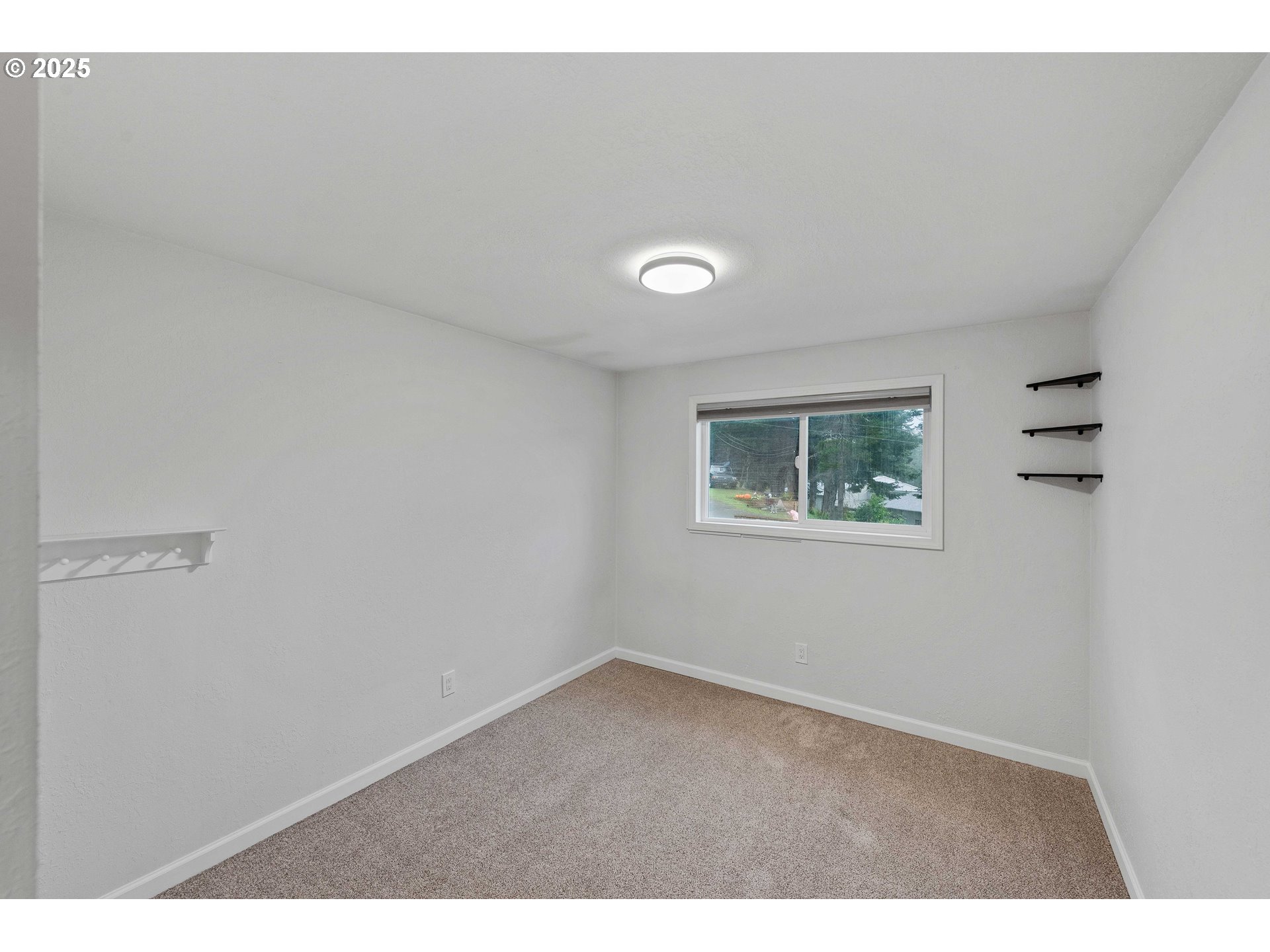 540 Queens Avenue Lakeside, OR 97449 - Photo 16 of 30