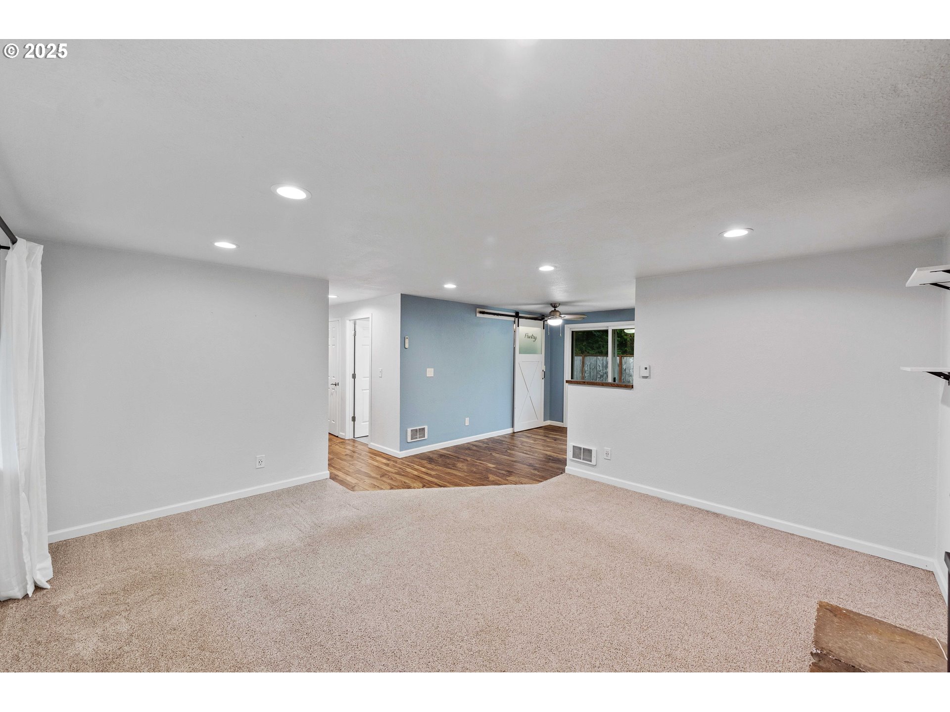 540 Queens Avenue Lakeside, OR 97449 - Photo 2 of 30