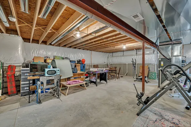 $359,000 | 250 East Short Drive, Coal City, IL 60416