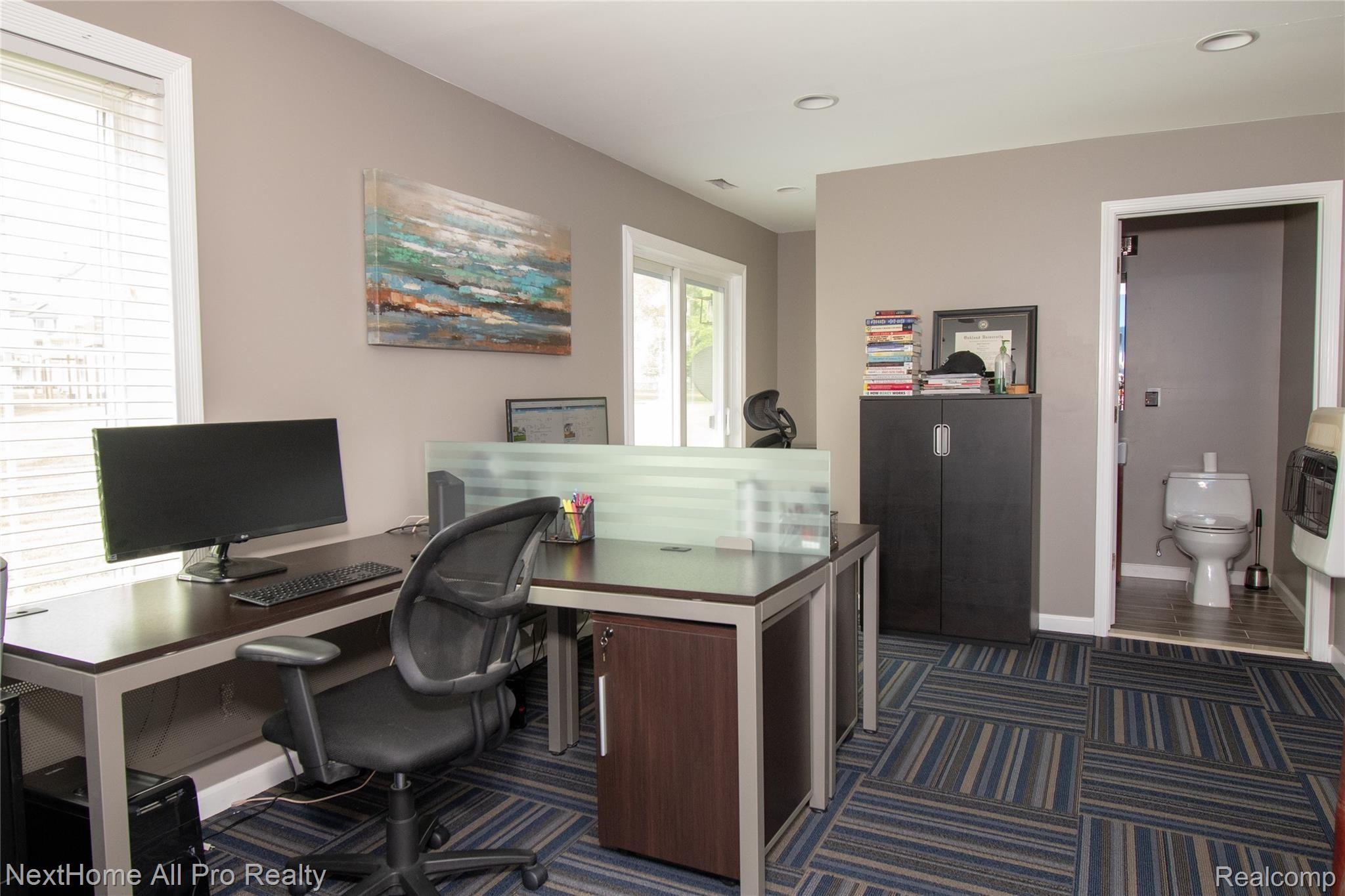 272 Oak Ridge Drive Pontiac, MI 48341 - Photo 8 of 38 DSC_5182.jpg