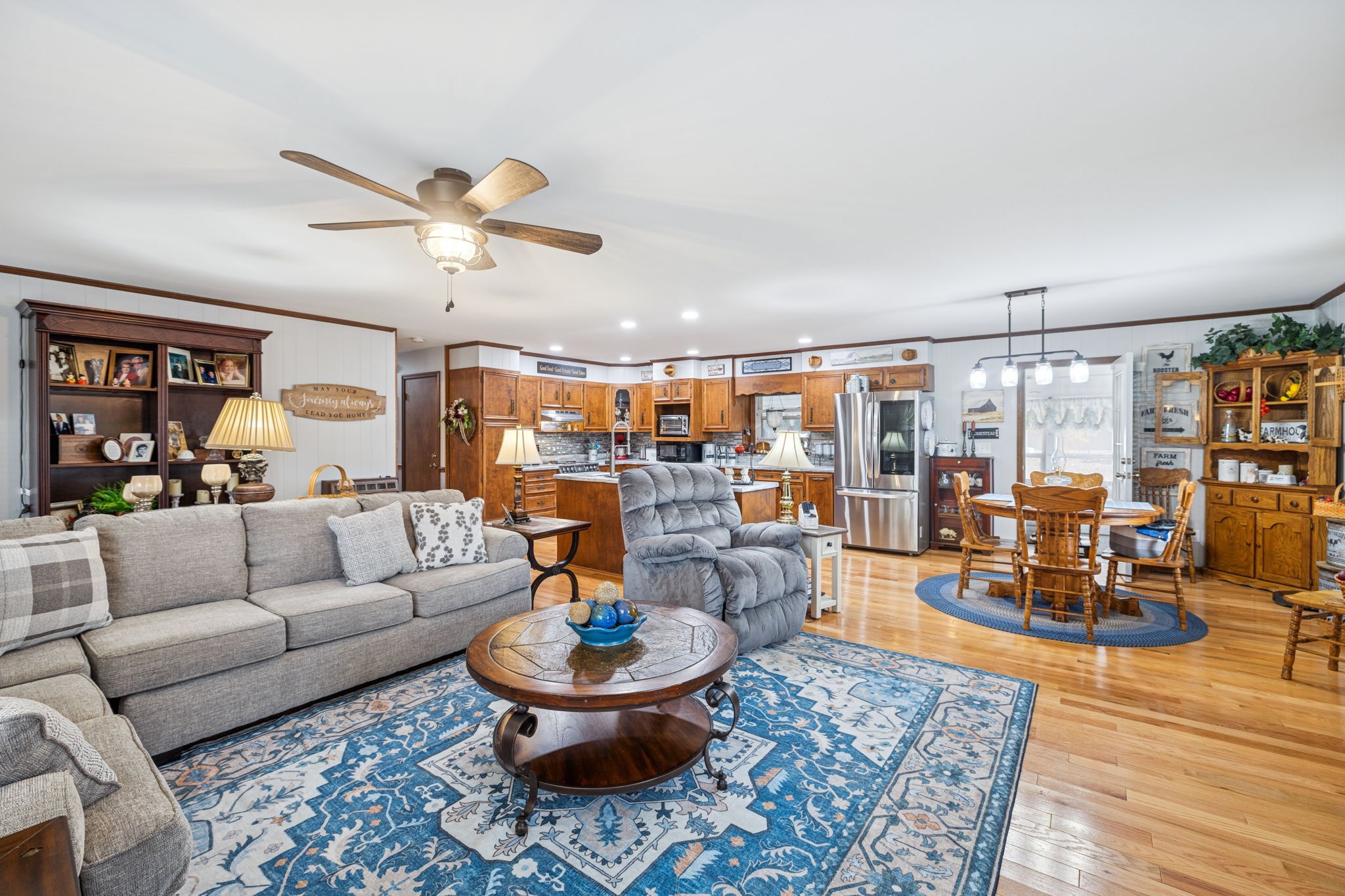 272 Belmar Circle Manchester, TN 37355 - Photo 13 of 56 a living room with furniture and a view of kitchen