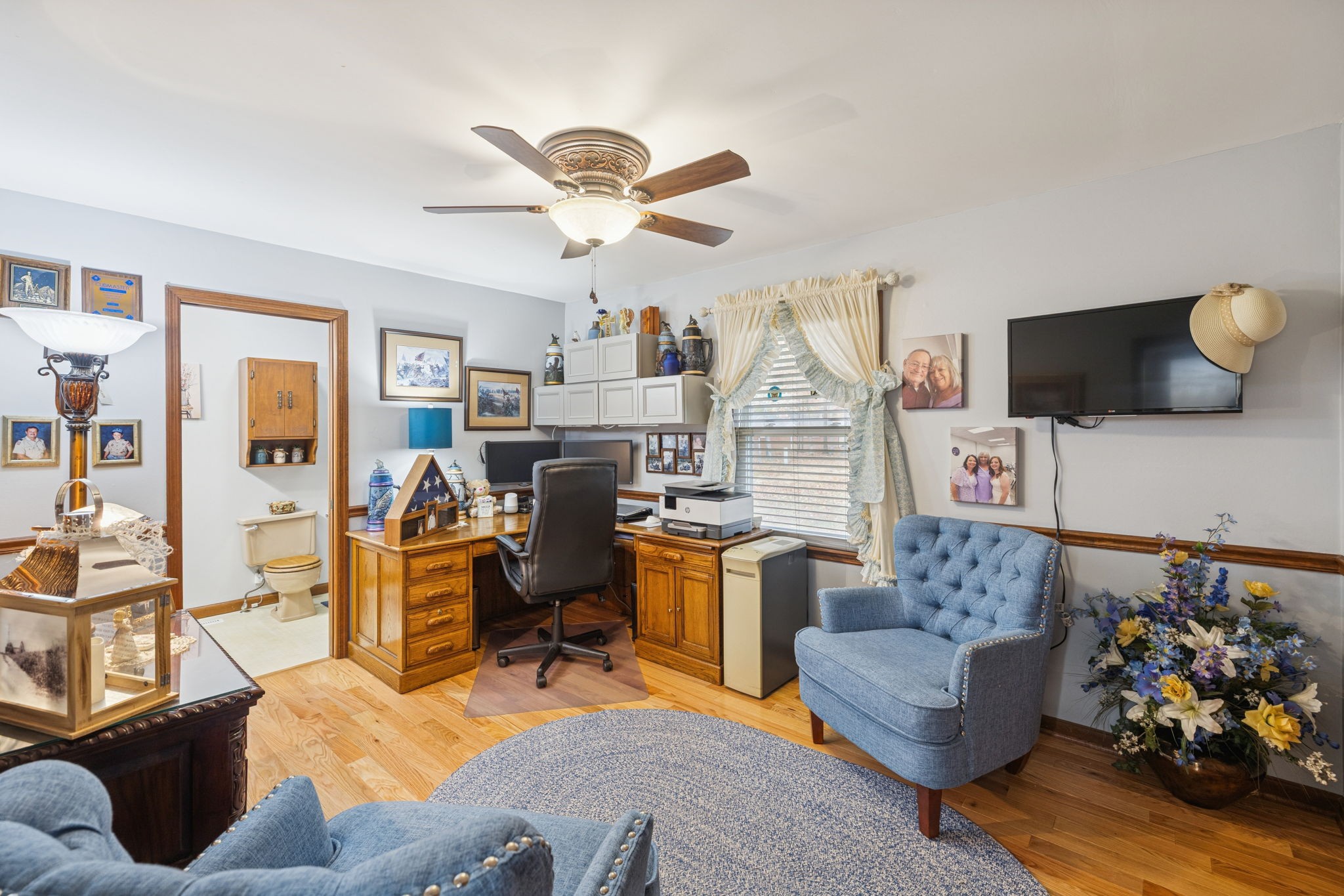 272 Belmar Circle Manchester, TN 37355 - Photo 19 of 56 a living room with furniture fireplace and a flat screen tv