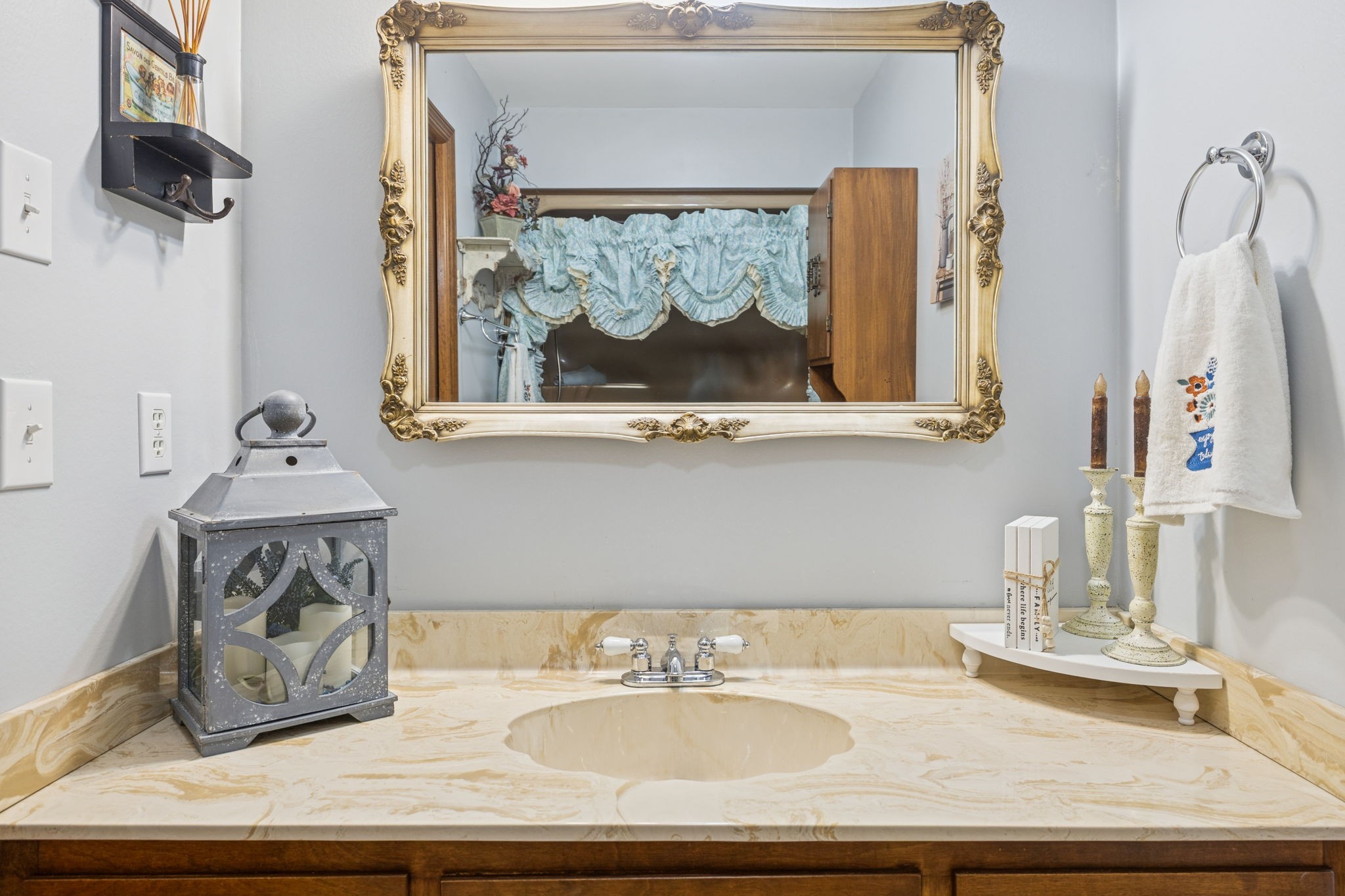 272 Belmar Circle Manchester, TN 37355 - Photo 21 of 56 a bathroom with a sink and a mirror