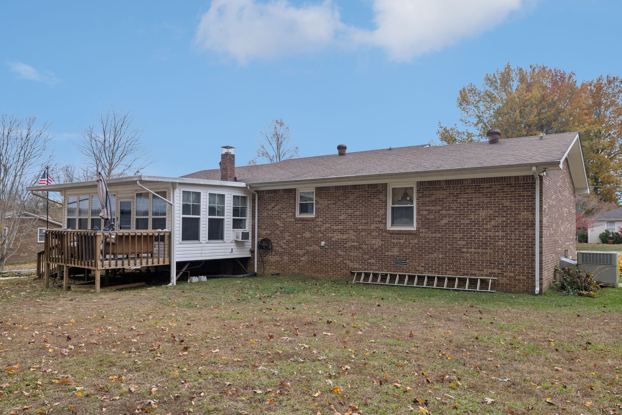 272 Belmar Circle Manchester, TN 37355 - Photo 45 of 56 a front view of a house with a garden