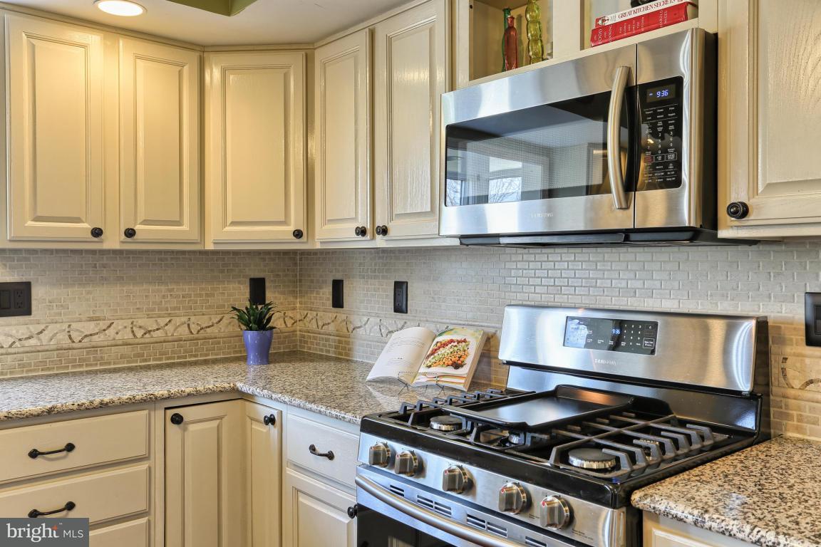 61 Rye Lane Palmyra, PA 17078 - Photo 3 of 39 Gallery Image 3