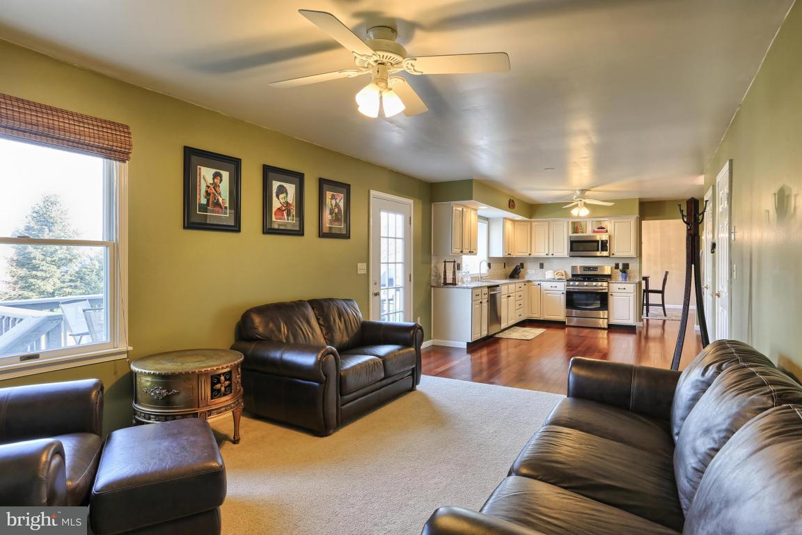 61 Rye Lane Palmyra, PA 17078 - Photo 10 of 39 Gallery Image 10