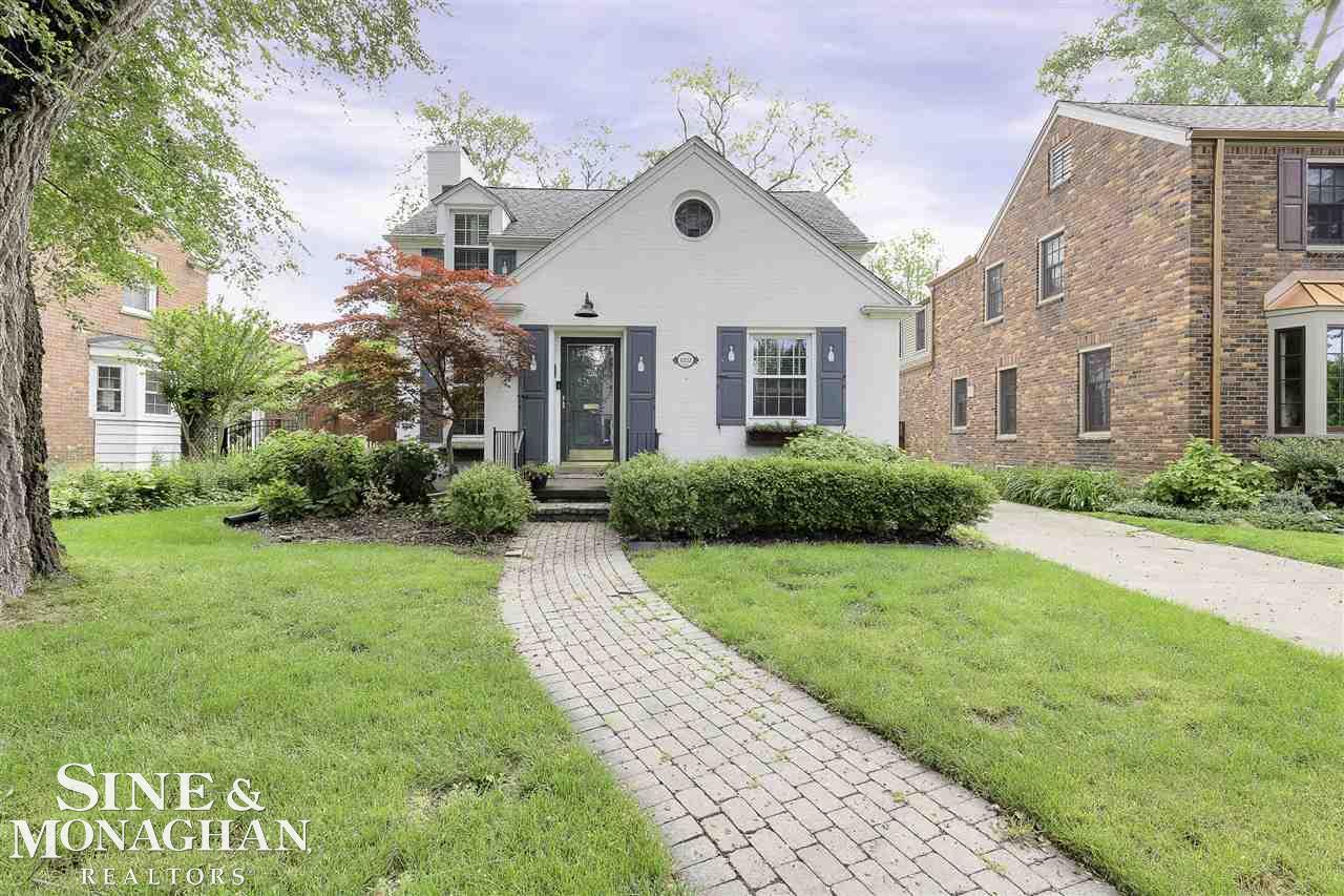 1222 Bishop Road Grosse Pointe, MI 48230 - Photo 1 of 37 50077843.JPG
