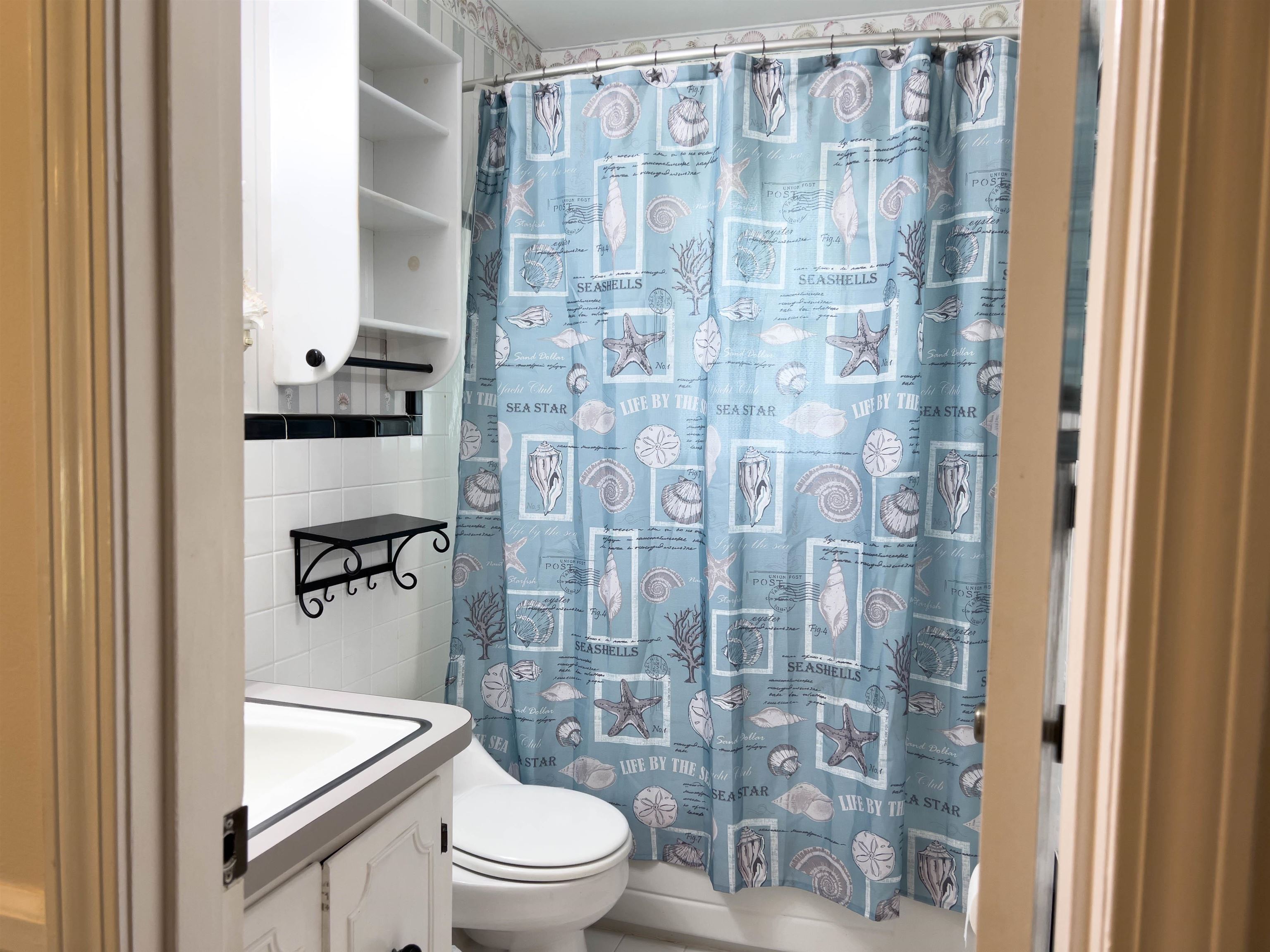 1307 North Alston Street Foley, AL 36535 - Photo 13 of 30 Secondary Bath