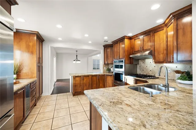 $799,990 | 31049 Corte Arroyo Vista, Temecula, CA 92592