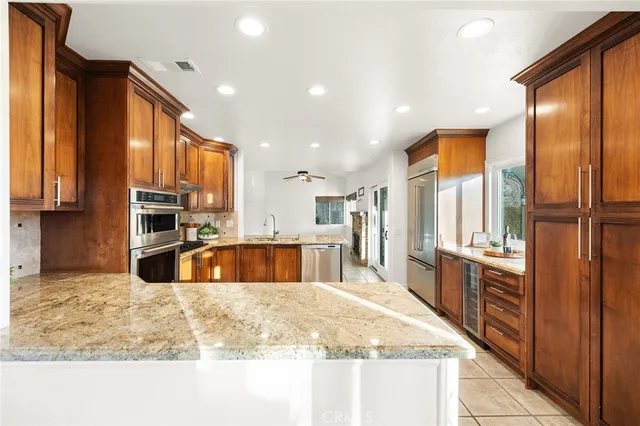 $799,990 | 31049 Corte Arroyo Vista, Temecula, CA 92592