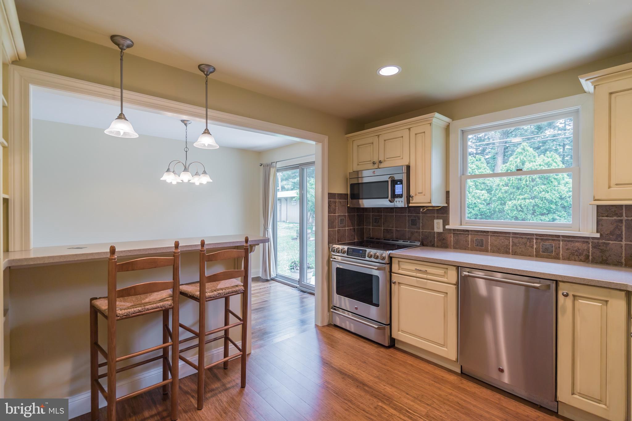 3177 Maple Road Huntingdon Valley, PA 19006 - Photo 11 of 27 Kitchen