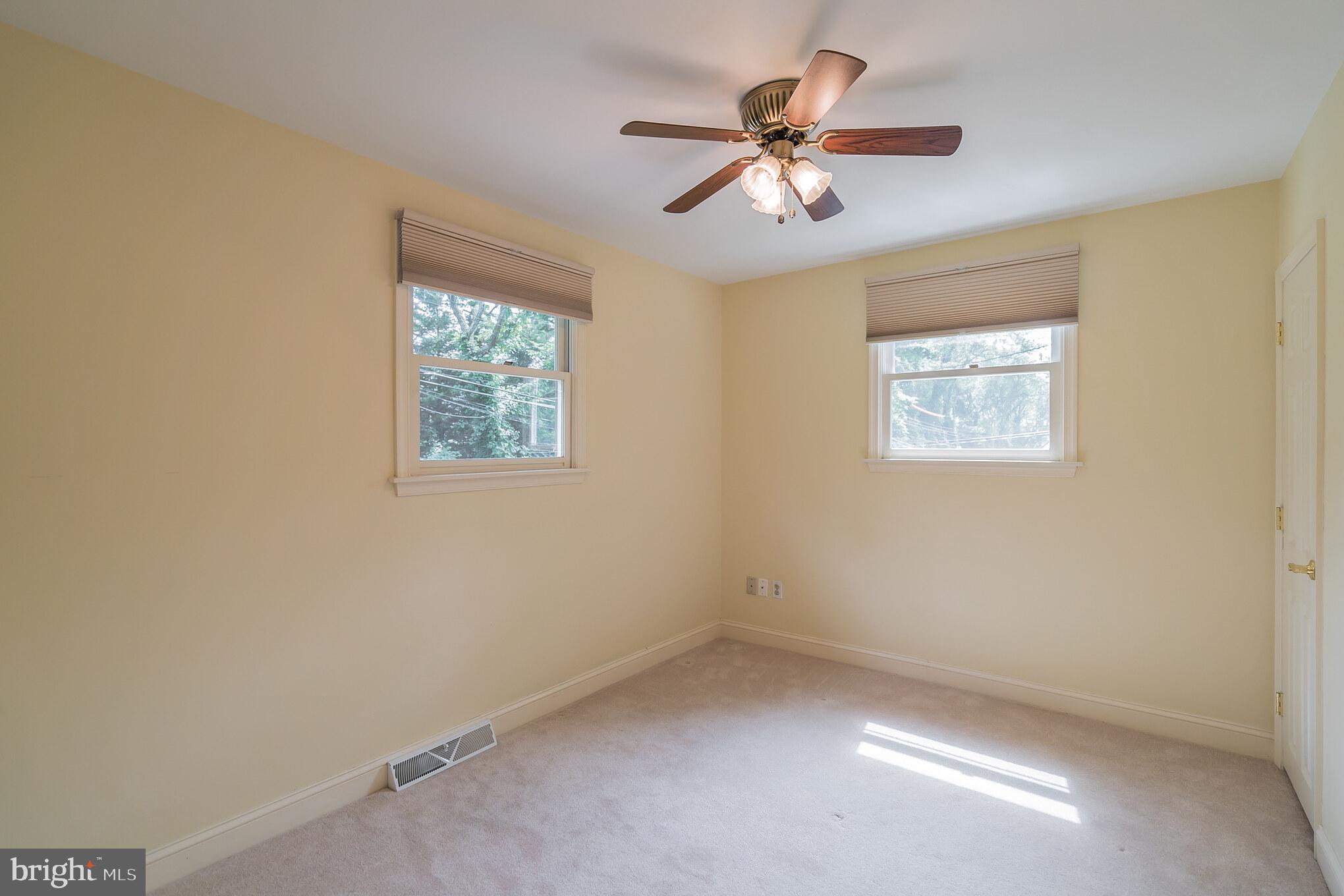 3177 Maple Road Huntingdon Valley, PA 19006 - Photo 17 of 27 Bedroom #2