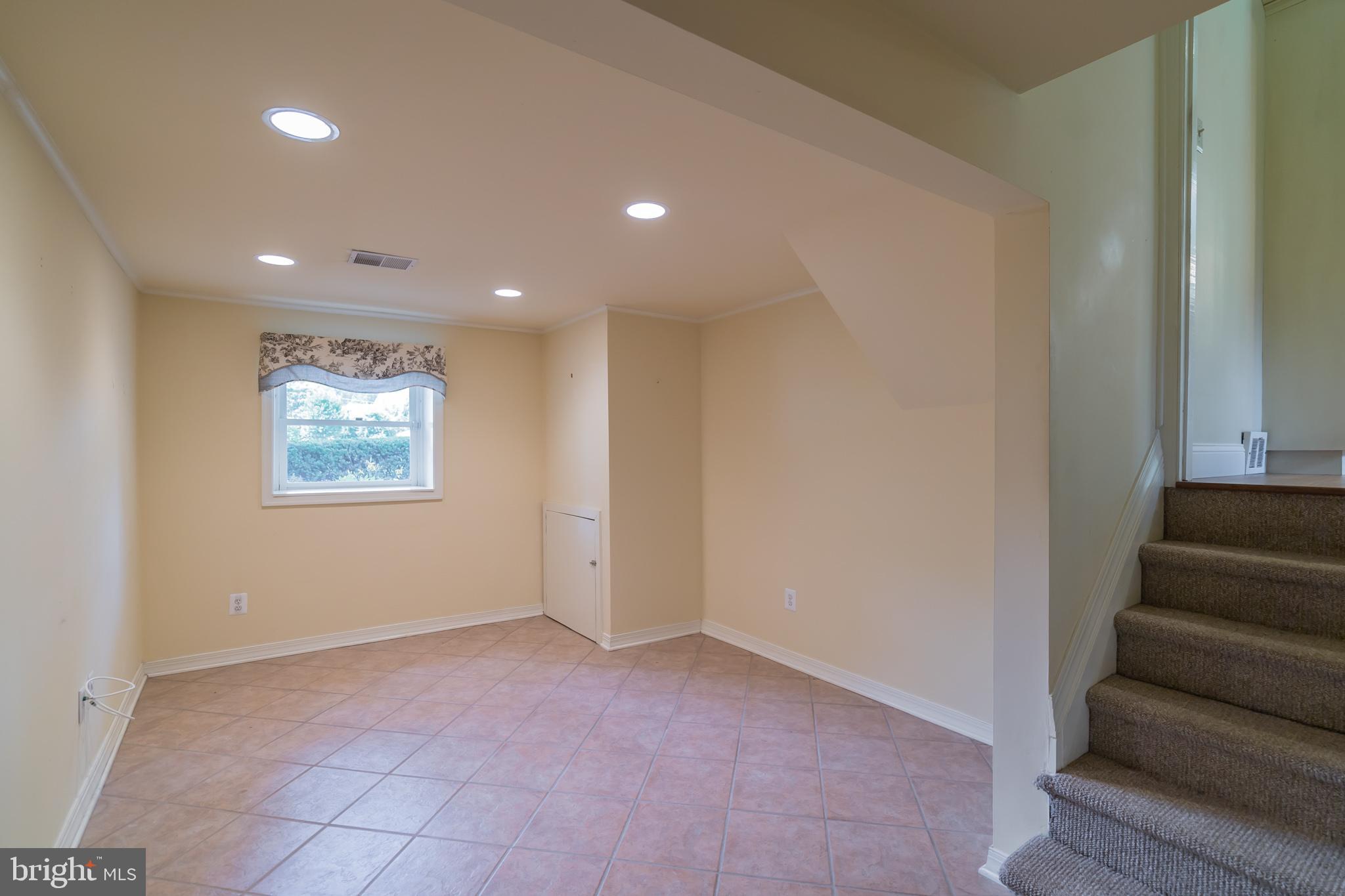 3177 Maple Road Huntingdon Valley, PA 19006 - Photo 20 of 27 Lower level room (family room, office, play room)