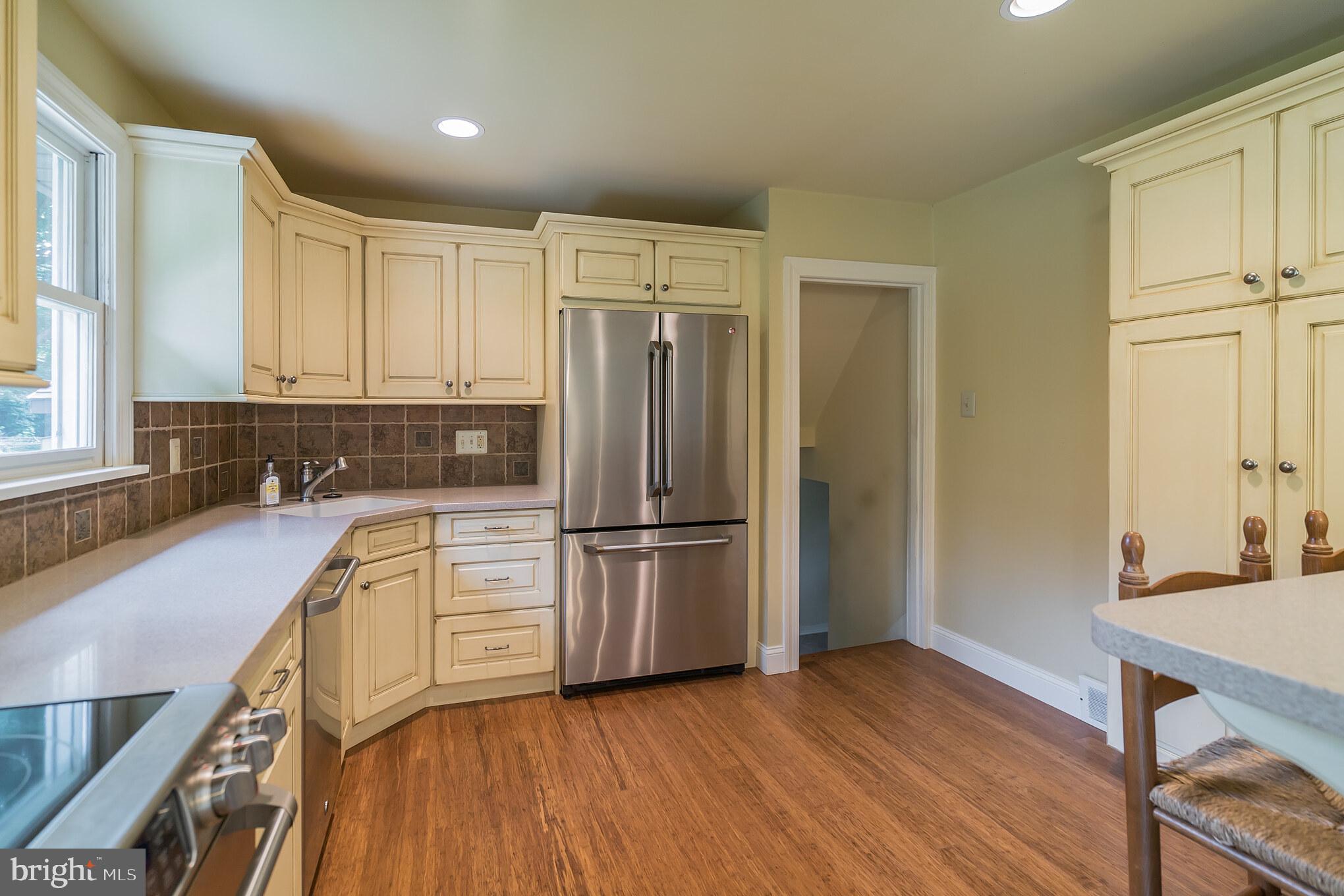 3177 Maple Road Huntingdon Valley, PA 19006 - Photo 10 of 27 Kitchen