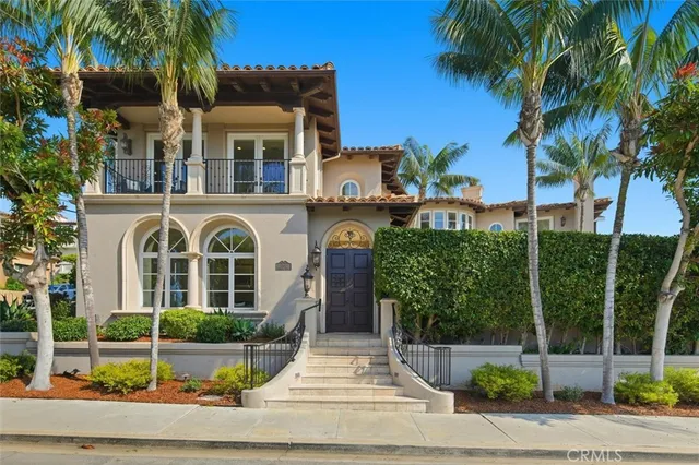 front view of house with a yard