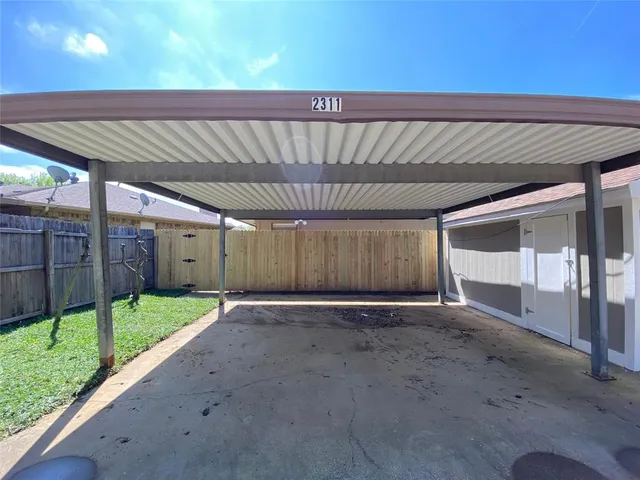 $1,795 | 2311 Kingsford Court, Arlington, TX 76017