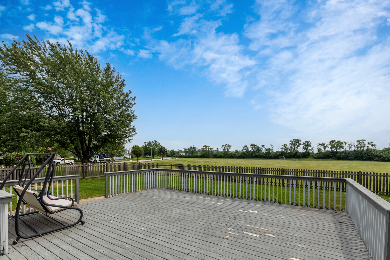 716 Thunderbird Trail Carol Stream, IL 60188 - Photo 2 of 14