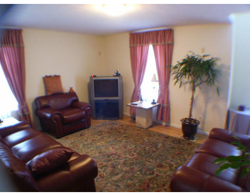21 Shore Road Upton, MA 01568 - Photo 3 of 5 Gallery Image 3