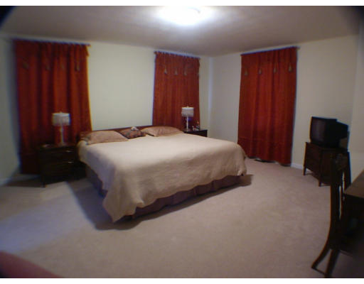21 Shore Road Upton, MA 01568 - Photo 4 of 5 Gallery Image 4
