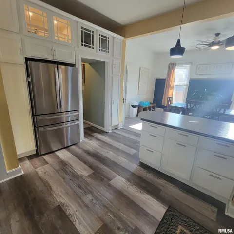 $185,500 | 511 East 2nd S Street, Carlinville, IL 62626