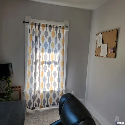 $185,500 | 511 East 2nd S Street, Carlinville, IL 62626