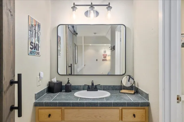 $800,000 | 21650 Highway 6, Unit 2106, Keystone, CO 80435