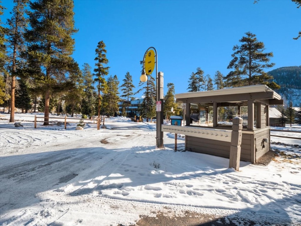 21650 Highway 6, Unit 2106 Keystone, CO 80435 - Photo 28 of 44 a view of a house with a yard