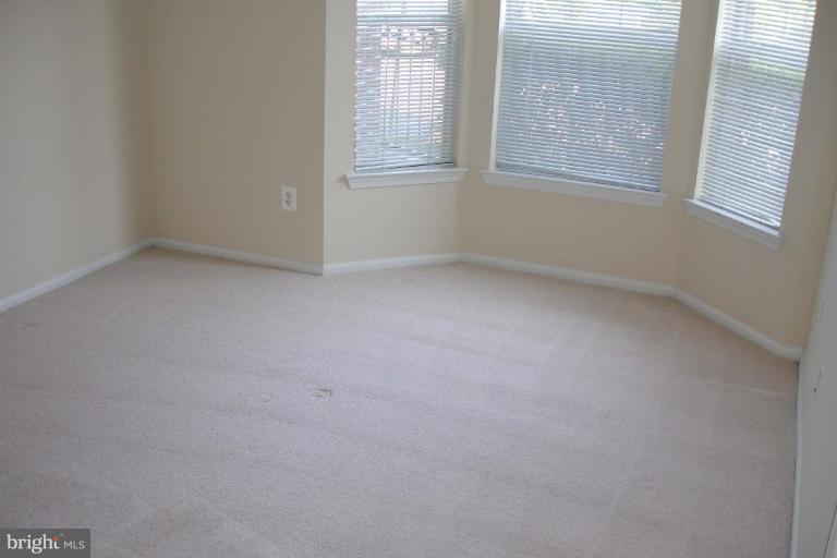 1550 Spring Gate Dr., Unit 8113 McLean, VA 22102 - Photo 9 of 29 Master Bedroom