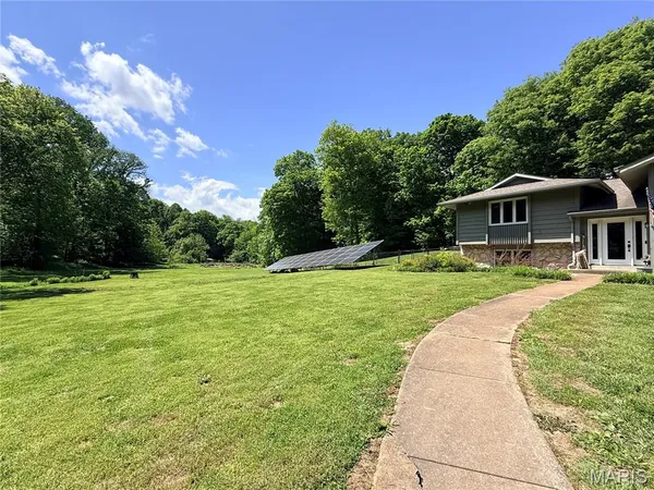 $580,000 | 5353 Smith Drive, Edwardsville, IL 62025