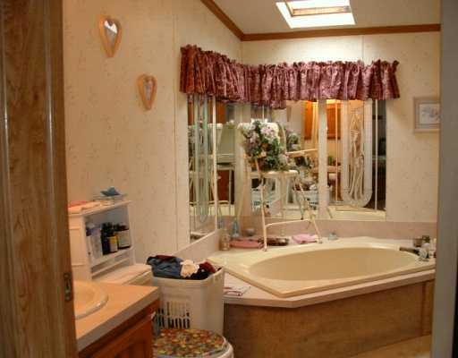 1626 Grange Road Charleroi, PA 15022 - Photo 6 of 8 Master Bath/Spa.