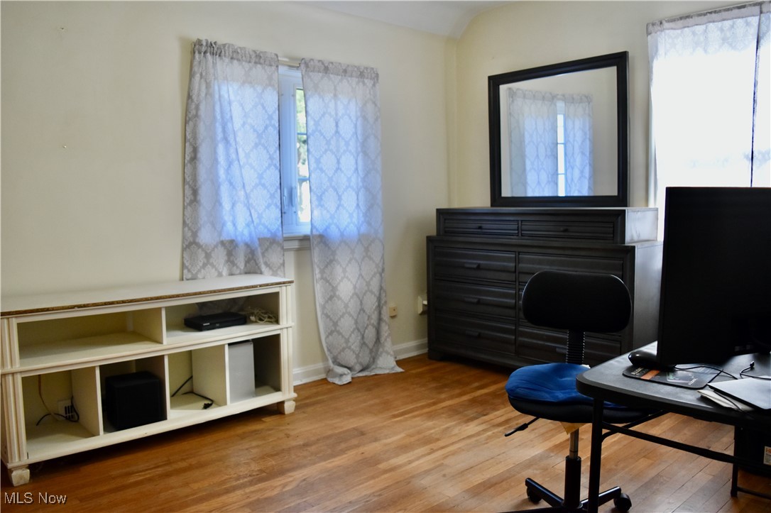 16252 Oakhill Road Cleveland, OH 44112 - Photo 17 of 28 Gallery Image 17