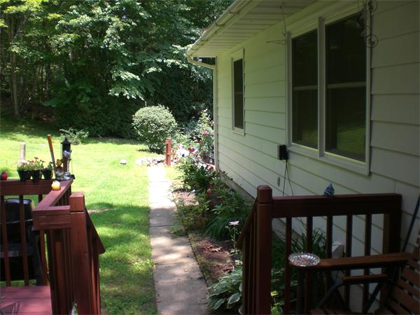 380 Unitas Road New Braintree, MA 01531 - Photo 9 of 25 Gallery Image 9