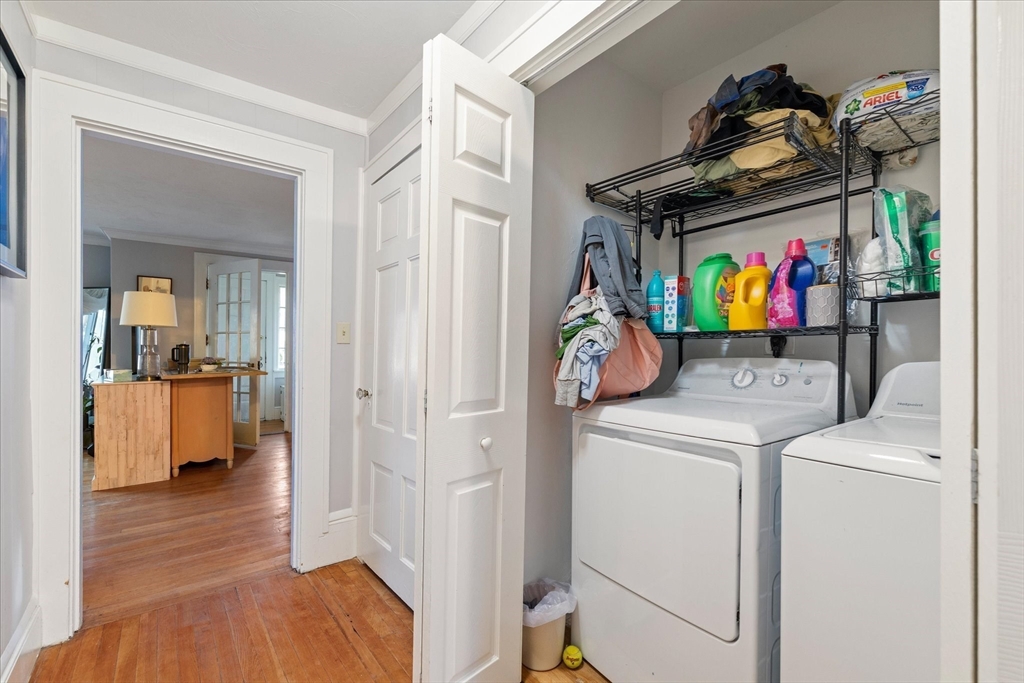 19 Highland Terrace Worcester, MA 01602 - Photo 14 of 42