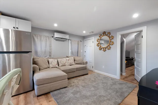 $649,900 | 19 Highland Terrace, Worcester, MA 01602