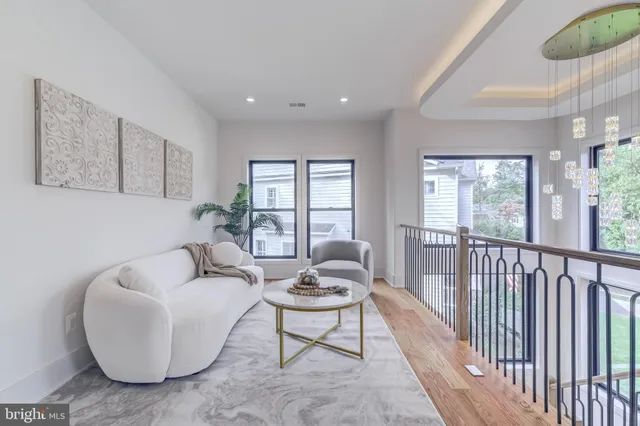 $2,599,888 | 913 Symphony Circle Southwest, Vienna, VA 22180