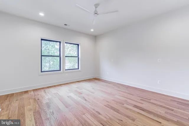 $2,599,888 | 913 Symphony Circle Southwest, Vienna, VA 22180