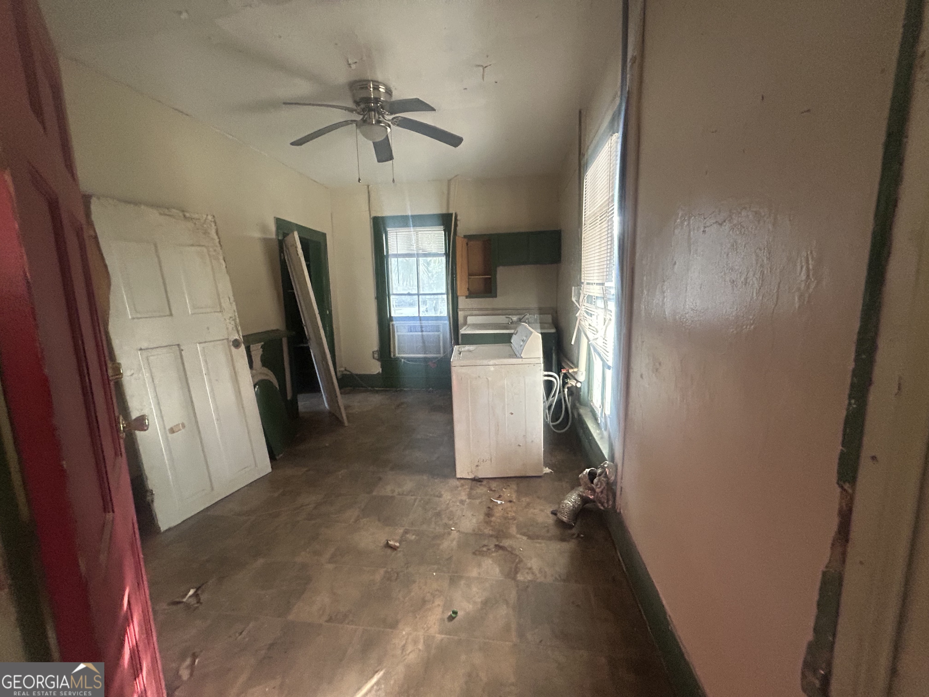 508 Albemarle Street, Unit AD Brunswick, GA 31520 - Photo 29 of 45 a view of a storage & utility room
