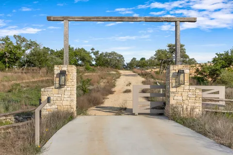 $2,190,000 | 205 Mount Gainor Road, Dripping Springs, TX 78620