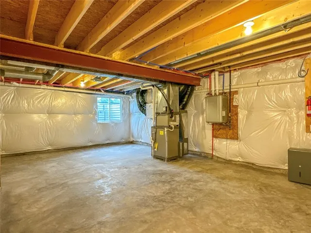 $2,800 | 16 Trailhead Road, Henrietta, NY 14467