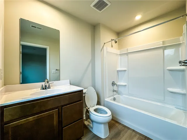 $2,800 | 16 Trailhead Road, Henrietta, NY 14467