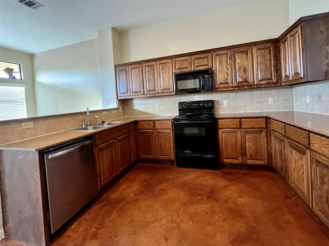 $2,500 | 2406 Indian Creek Road, Austin, TX 78734