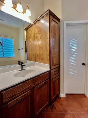 $2,500 | 2406 Indian Creek Road, Austin, TX 78734