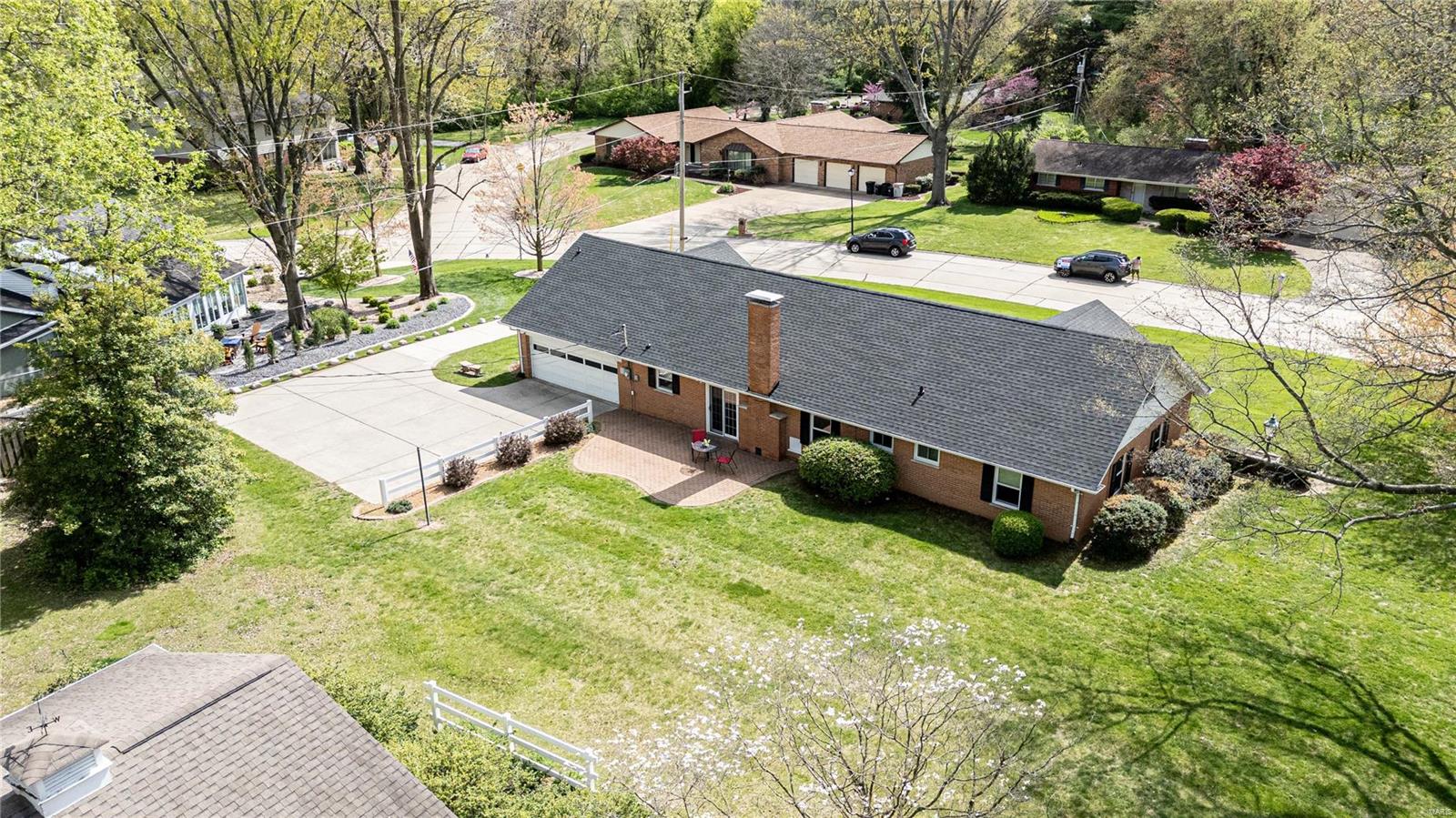 1 Hollyhock Lane Belleville, IL 62221 - Photo 3 of 24