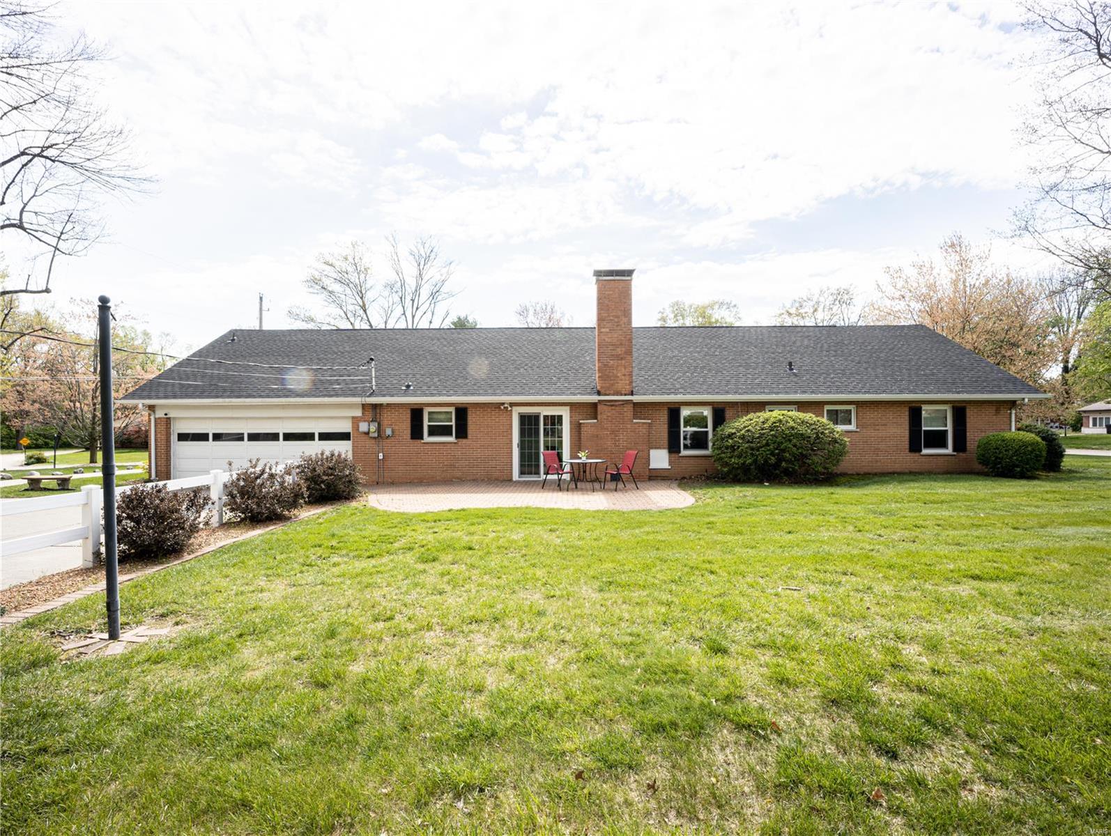 1 Hollyhock Lane Belleville, IL 62221 - Photo 5 of 24