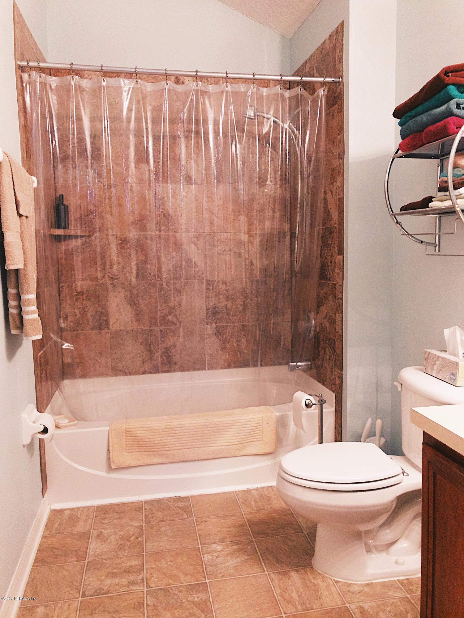 10140 Rising Mist Lane Jacksonville, FL 32221 - Photo 28 of 44 Bath in Bonus Room