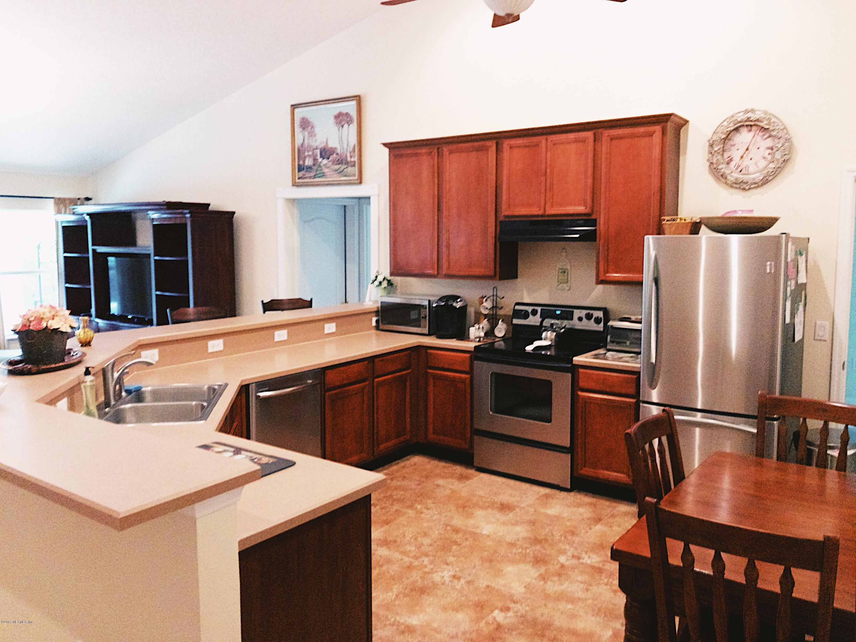 10140 Rising Mist Lane Jacksonville, FL 32221 - Photo 7 of 44 Large Kitchen