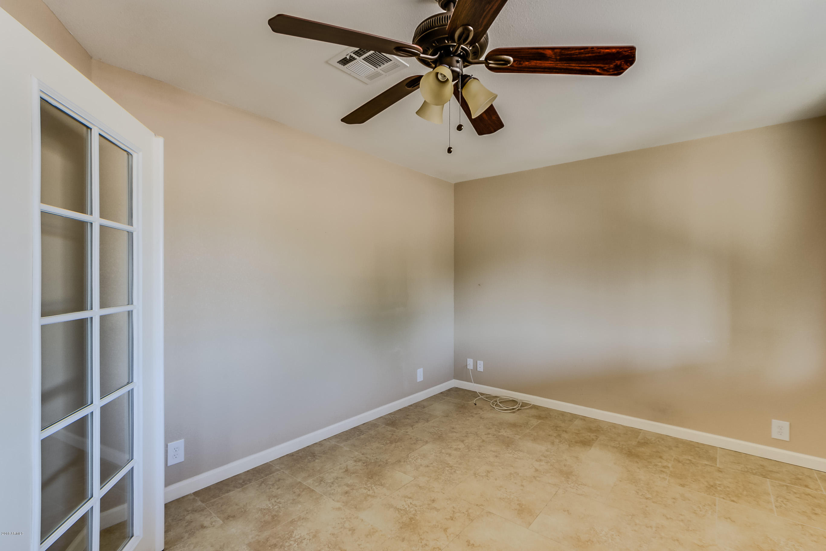 1915 West Utopia Road Phoenix, AZ 85027 - Photo 7 of 28 Utopia-06