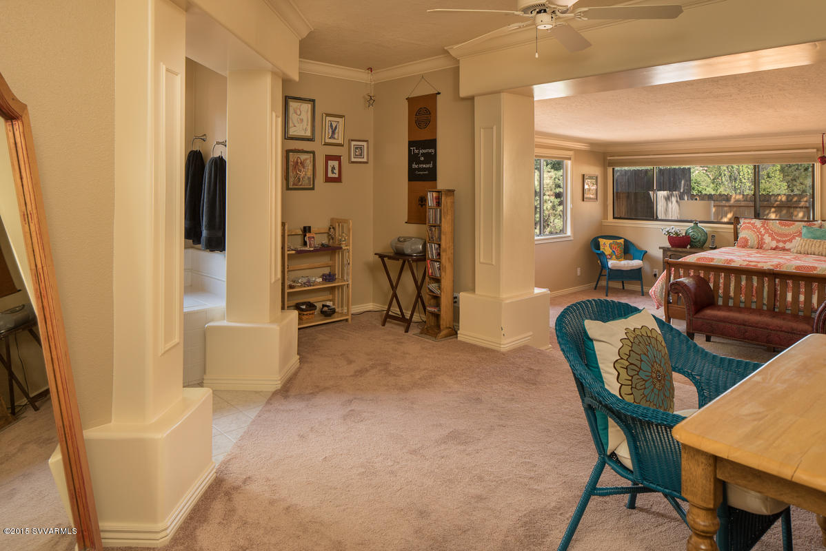 386 Navahopi Road Sedona, AZ 86336 - Photo 13 of 24 Master Suite