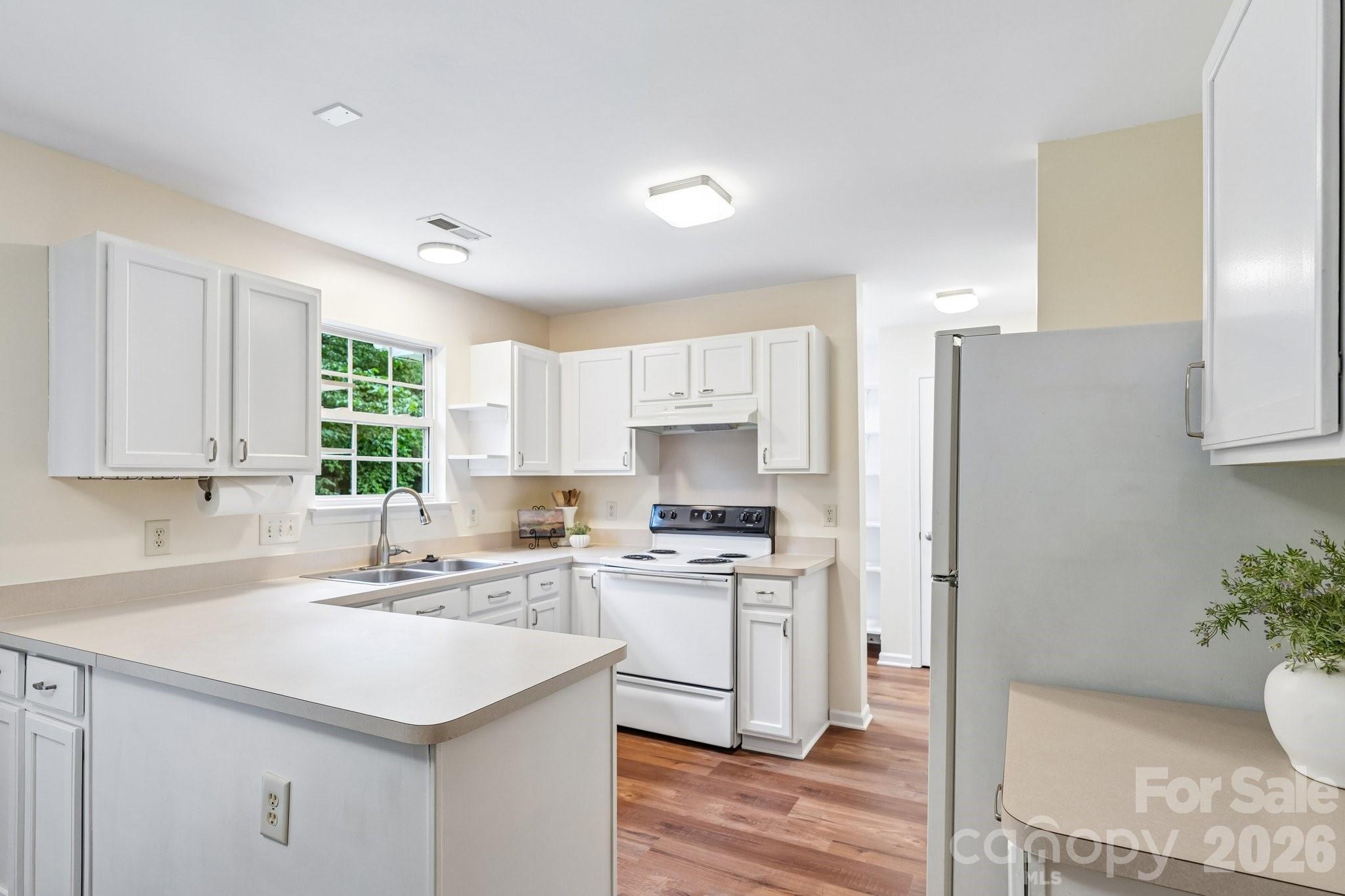 3081 Rockingham Court Southwest Concord, NC 28025 - Photo 12 of 48