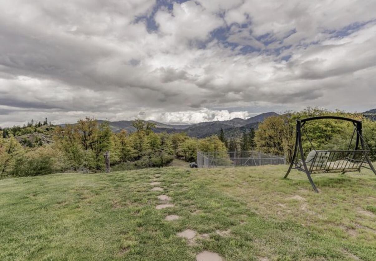 1537 Lewiston Road Lewiston, CA 96052 - Photo 6 of 6 a view of a outdoor space